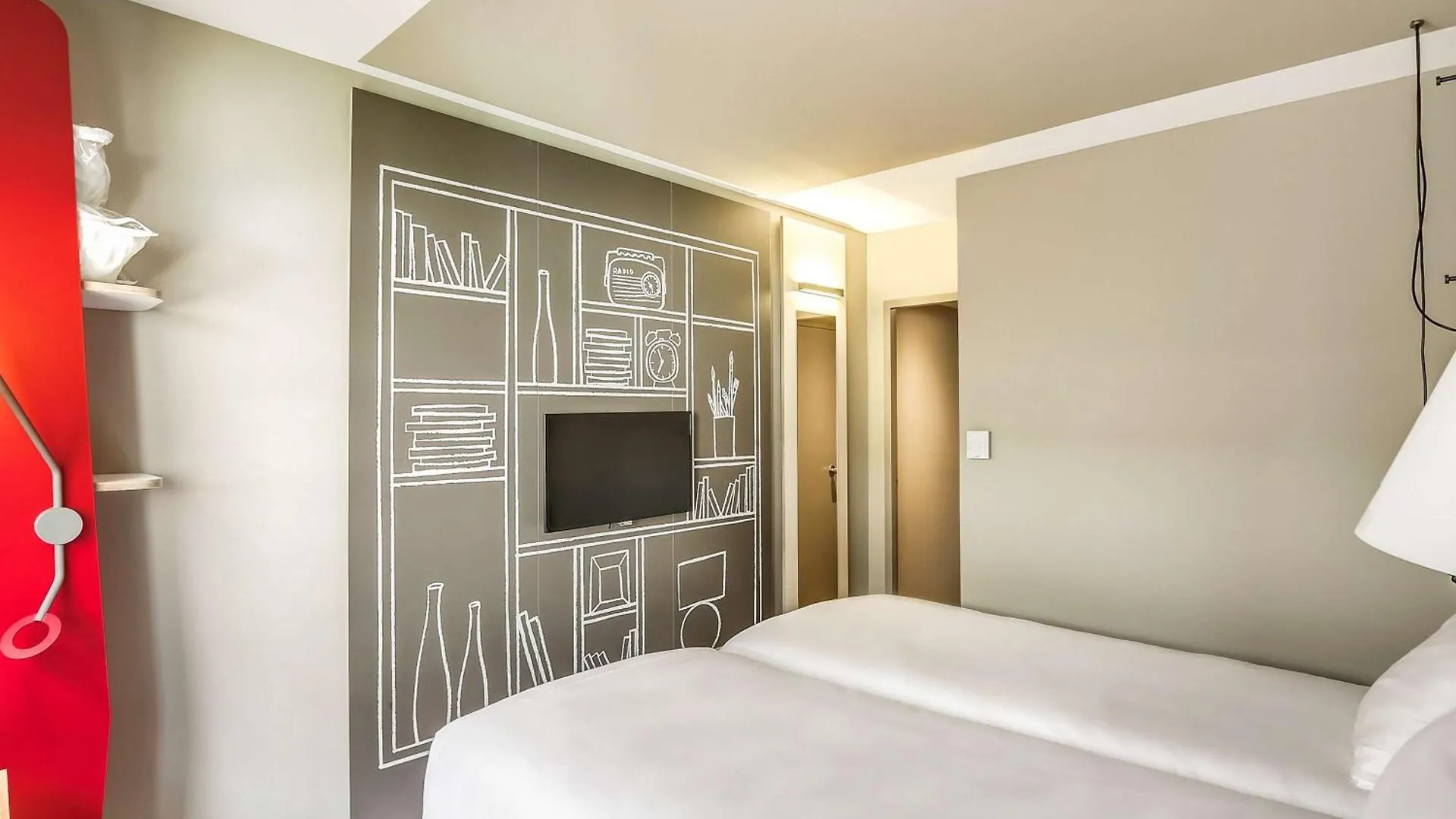 Ibis Bercy Village 12ème Hotel